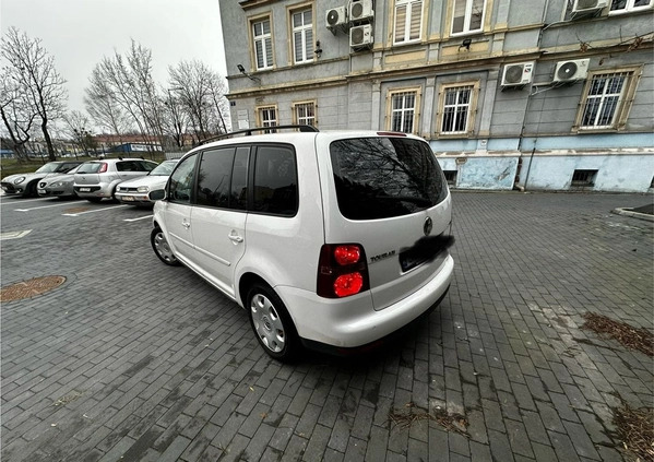 Volkswagen Touran cena 15500 przebieg: 356000, rok produkcji 2007 z Gliwice małe 301